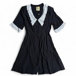 Unif Darcy goth black and white mini dress with tie back and lace collar nwt M